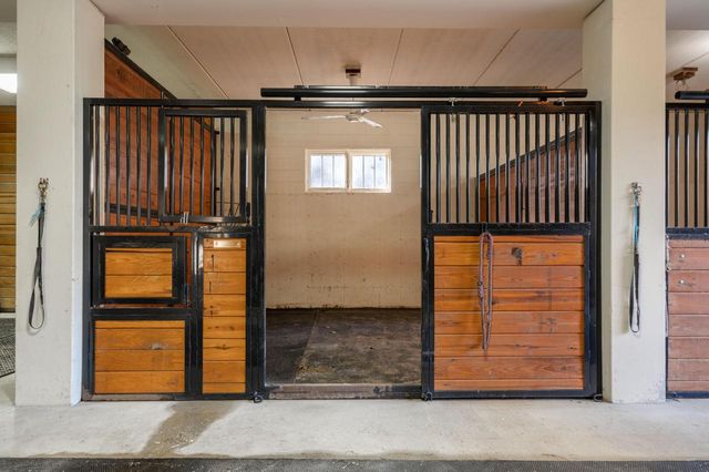 S91W37885 Antique LANE, Eagle, WI 53119