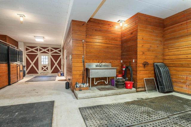 S91W37885 Antique LANE, Eagle, WI 53119