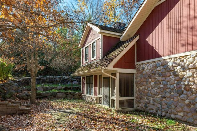 S91W37885 Antique LANE, Eagle, WI 53119