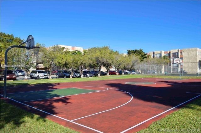 9431 SW 4th St 201, Miami, FL 33174