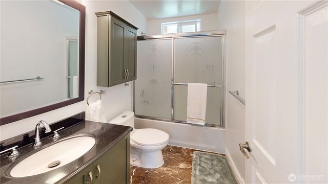 218 S 24th Street S, Mount Vernon, WA 98274