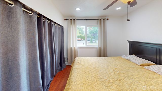 218 S 24th Street S, Mount Vernon, WA 98274