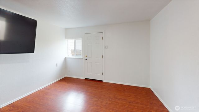 218 S 24th Street S, Mount Vernon, WA 98274