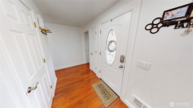 218 S 24th Street S, Mount Vernon, WA 98274