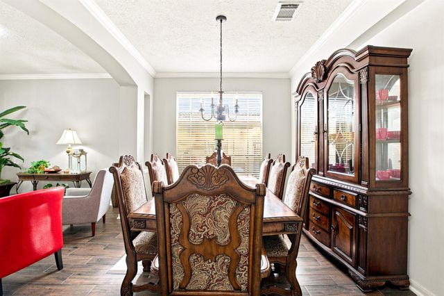 15214 Walden Park Court, Houston, TX 77049