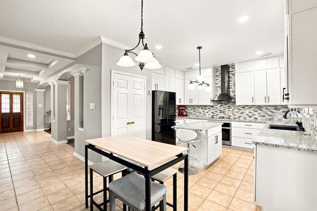15214 Walden Park Court, Houston, TX 77049