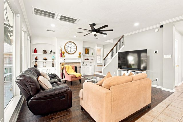 15214 Walden Park Court, Houston, TX 77049