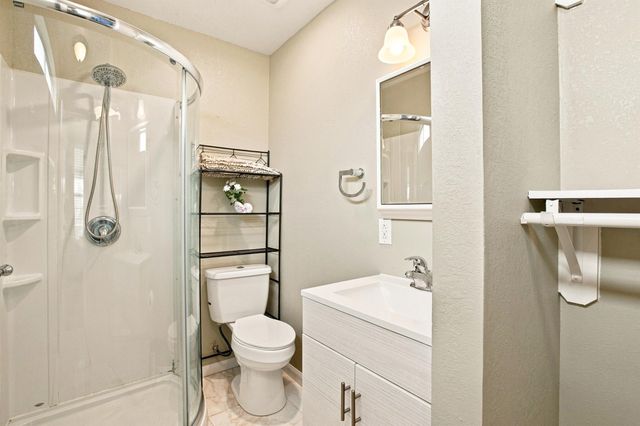 15214 Walden Park Court, Houston, TX 77049