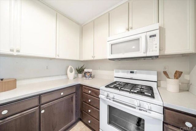 352 Tom McGuinness Jr Circle, Fallbrook, CA 92028