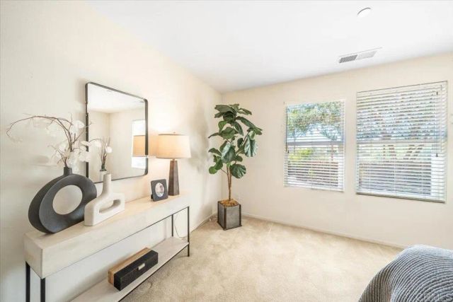 352 Tom McGuinness Jr Circle, Fallbrook, CA 92028