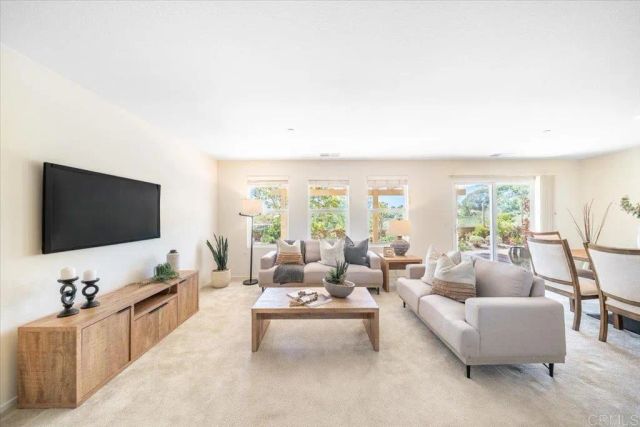352 Tom McGuinness Jr Circle, Fallbrook, CA 92028