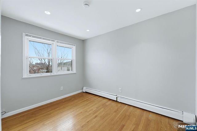 220 5th Street, Fairview, NJ 07022