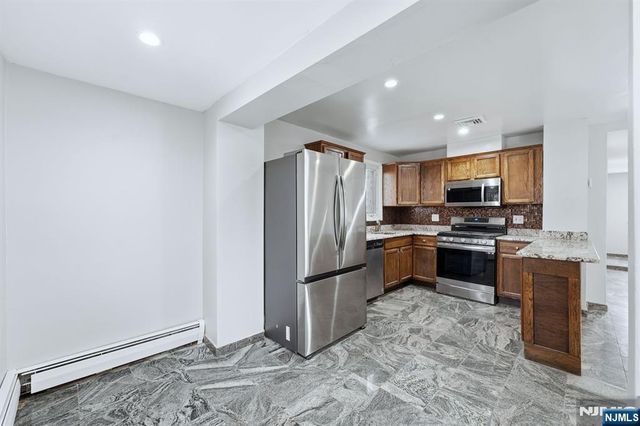 220 5th Street, Fairview, NJ 07022