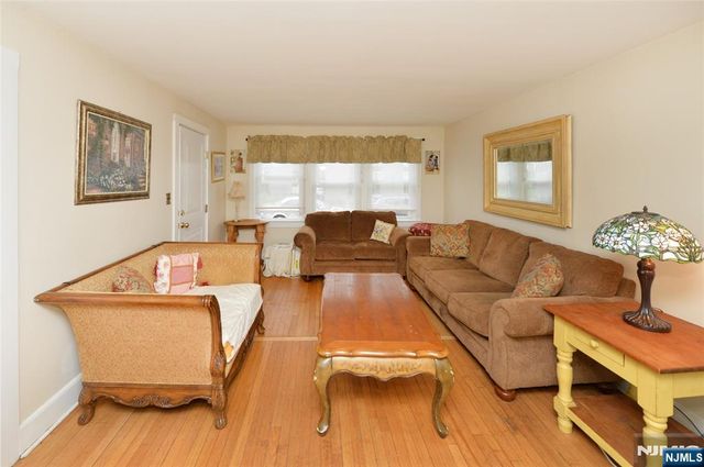 188 Highwood Avenue, Glen Rock, NJ 07452