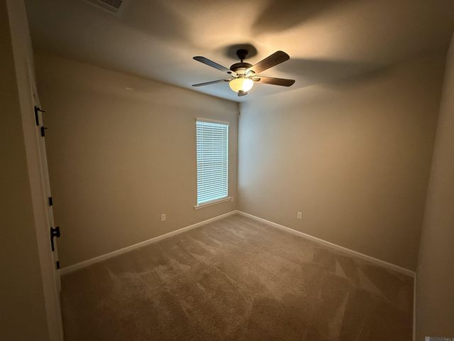 39500 Ridgeland Dr, Gonzales, LA 70737