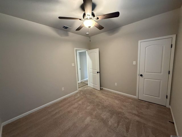 39500 Ridgeland Dr, Gonzales, LA 70737