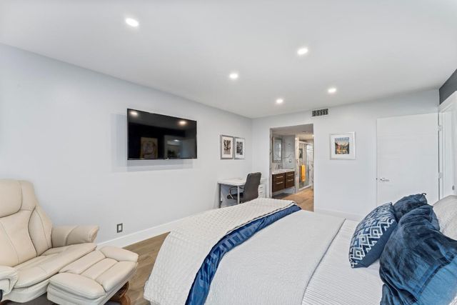 20379 W Country Club Drive 937, Aventura, FL 33180