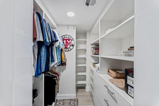 20379 W Country Club Drive 937, Aventura, FL 33180