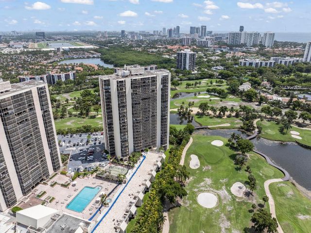 20379 W Country Club Drive 937, Aventura, FL 33180