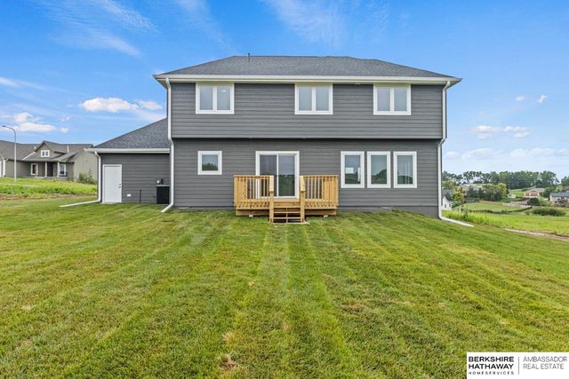 3025 Southern Hills Drive, Blair, NE 68008