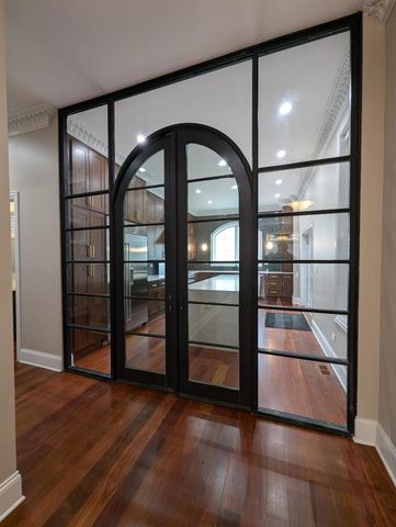 2150 W Monroe Street, Chicago, IL 60612