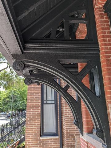 2150 W Monroe Street, Chicago, IL 60612