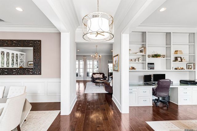 2544 Tiger Crossing Dr, Baton Rouge, LA 70810