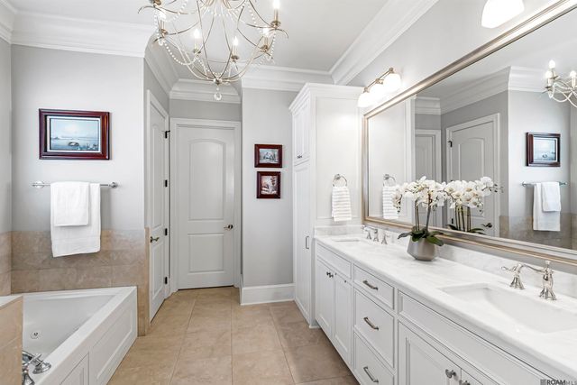 2544 Tiger Crossing Dr, Baton Rouge, LA 70810