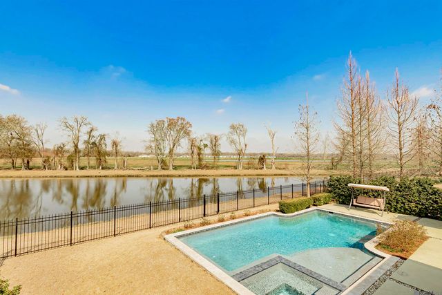 2544 Tiger Crossing Dr, Baton Rouge, LA 70810