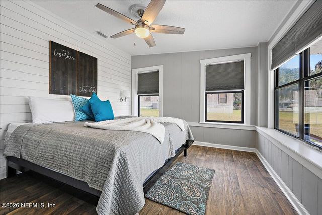 567 W HILLSBOROUGH Avenue, Florahome, FL 32140