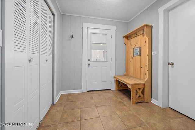 567 W HILLSBOROUGH Avenue, Florahome, FL 32140