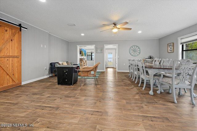 567 W HILLSBOROUGH Avenue, Florahome, FL 32140