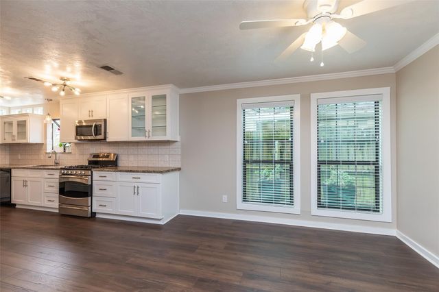 1611 Oakdale Street, Houston, TX 77004