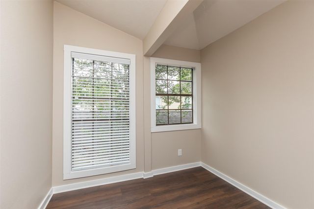 1611 Oakdale Street, Houston, TX 77004