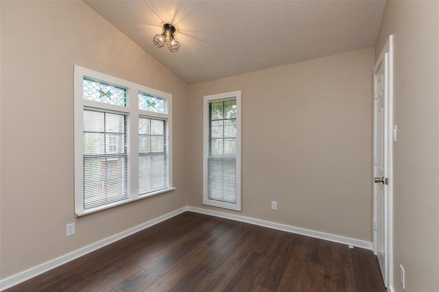1611 Oakdale Street, Houston, TX 77004