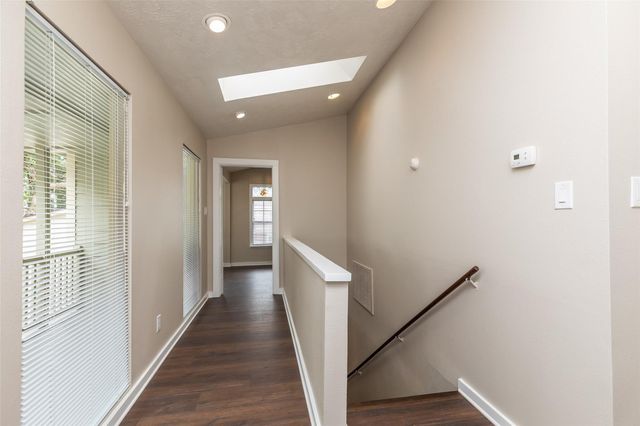 1611 Oakdale Street, Houston, TX 77004