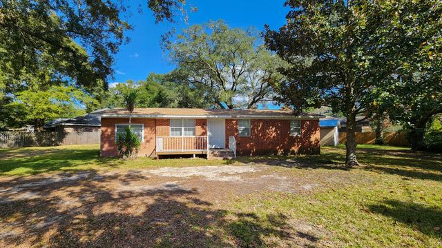 1200 Forest Heights Road, Fort Walton Beach, FL 32547