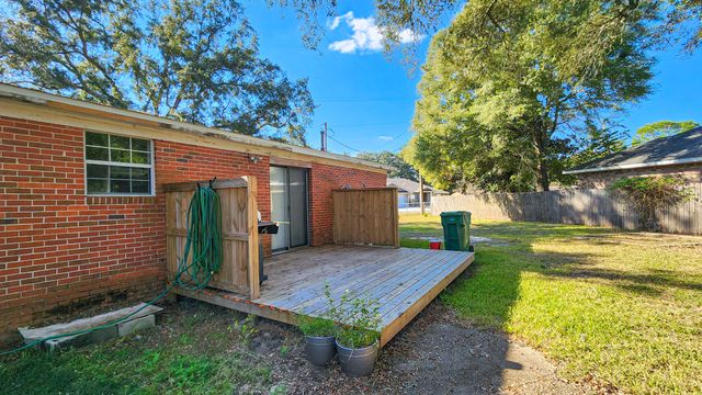 1200 Forest Heights Road, Fort Walton Beach, FL 32547