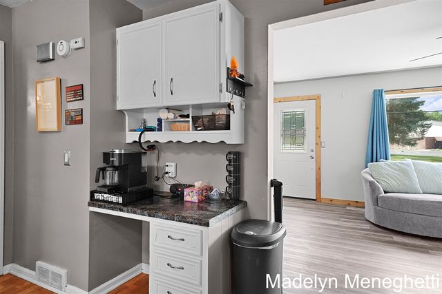 2765 Baldwin Street, Jenison, MI 49428