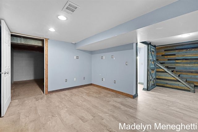 2765 Baldwin Street, Jenison, MI 49428