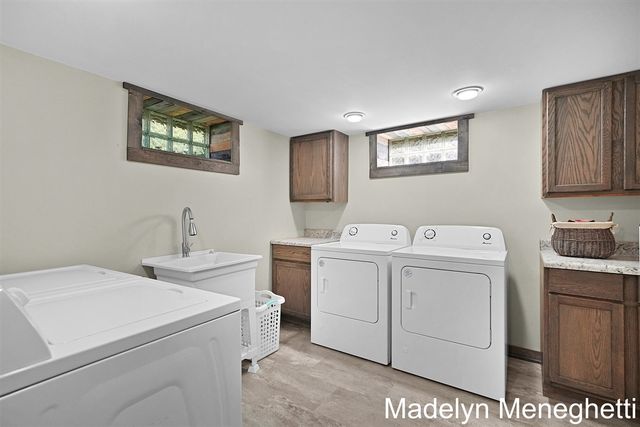 2765 Baldwin Street, Jenison, MI 49428