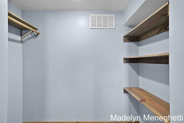 2765 Baldwin Street, Jenison, MI 49428