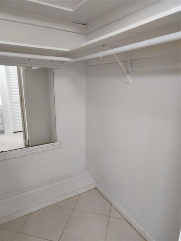 4700 WASHINGTON Street 308, Hollywood, FL 33021