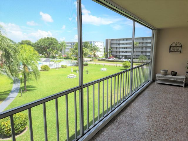 4700 WASHINGTON Street 308, Hollywood, FL 33021