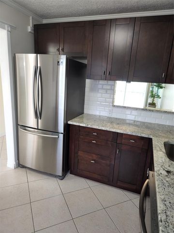 4700 WASHINGTON Street 308, Hollywood, FL 33021