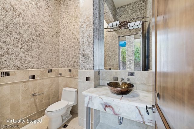 2990 Traverse Creek Lane, Las Vegas, NV 89135