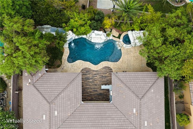 2990 Traverse Creek Lane, Las Vegas, NV 89135