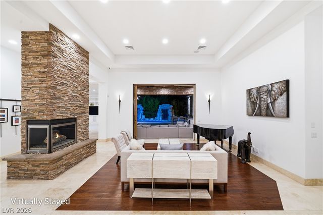 2990 Traverse Creek Lane, Las Vegas, NV 89135