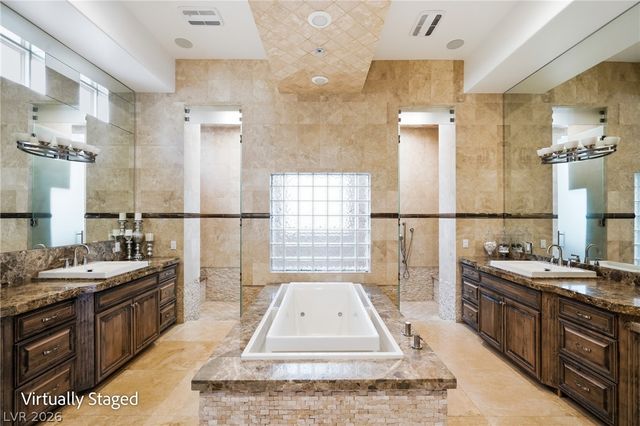 2990 Traverse Creek Lane, Las Vegas, NV 89135