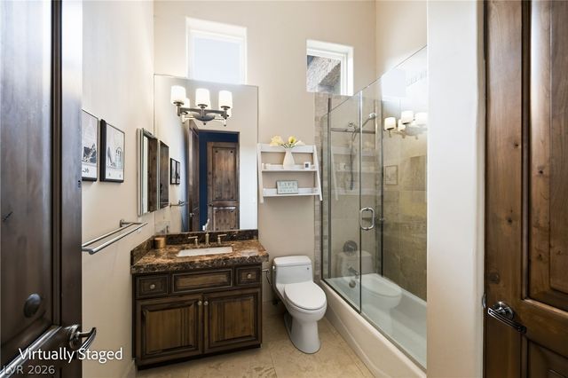 2990 Traverse Creek Lane, Las Vegas, NV 89135